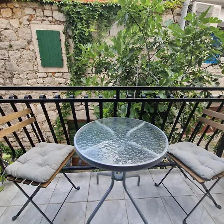Old Town - Studio1 Homestay *