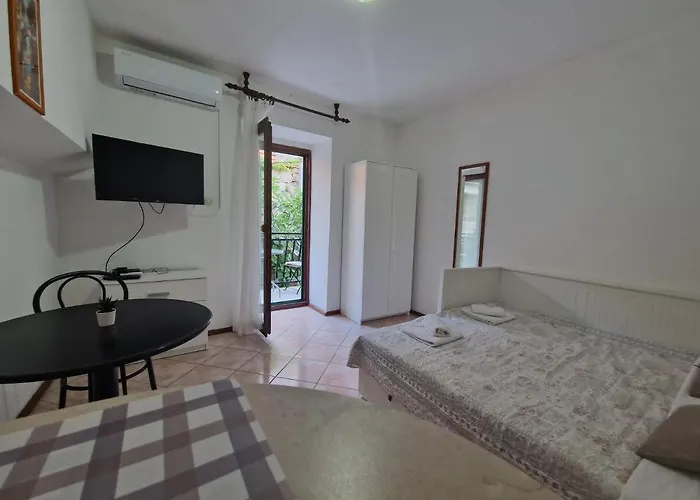 Privatunterkunft Old Town - Studio1 *